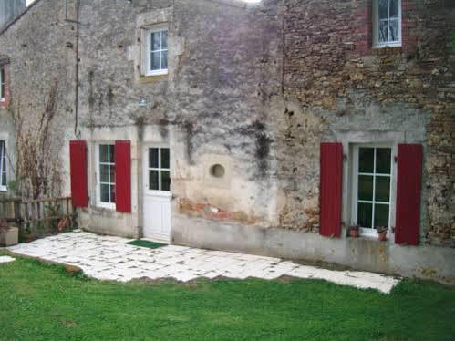 Gite Le Puy Rabasteau Chantonnay Kültér fotó